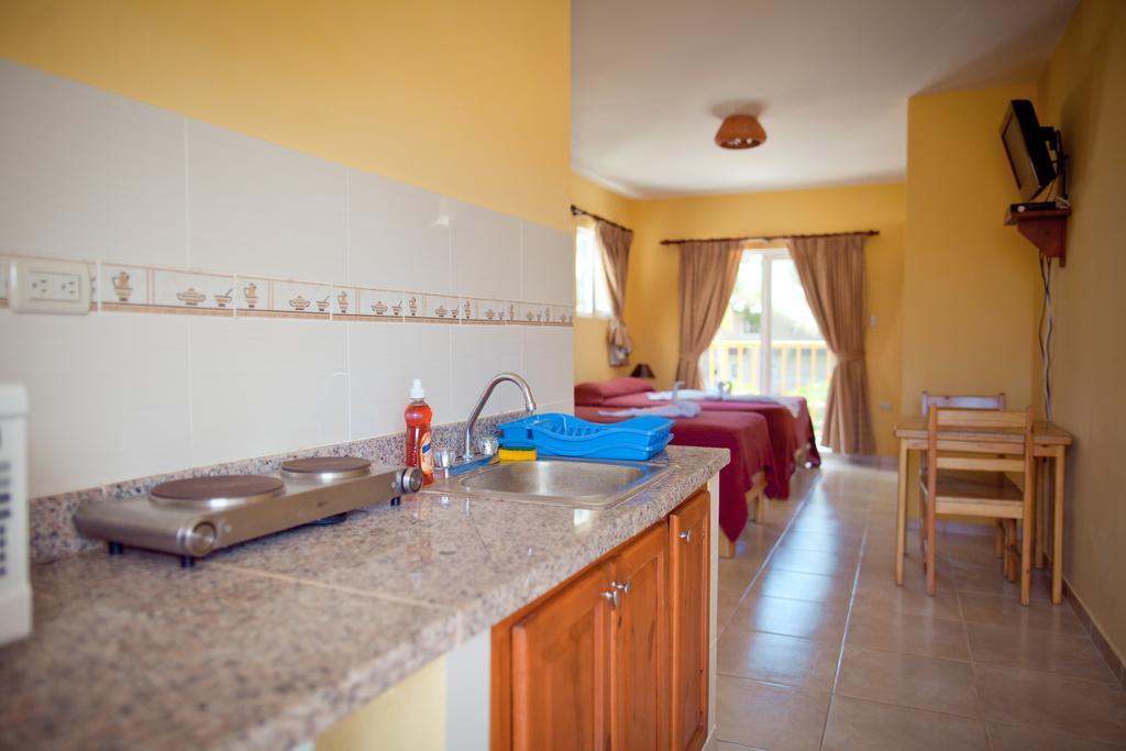 Kite Beach Inn Кабарете Екстериор снимка